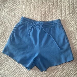 TNA Terry Fleece Boyfriend 
Sweatshort- Raw Hem